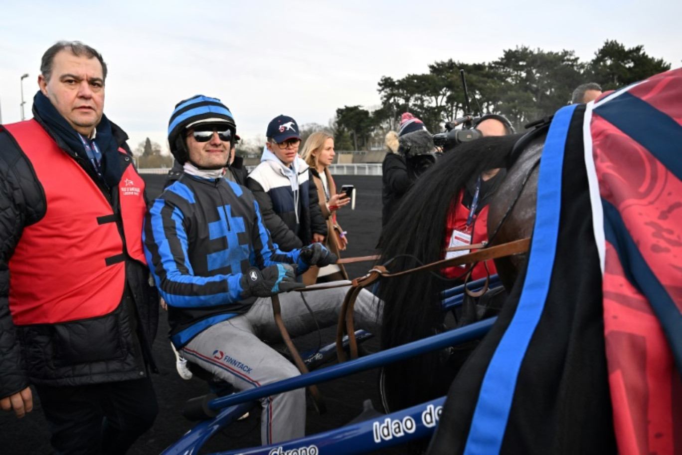 Clément Duvaldestin, vainqueur  du 103e Prix d'Amérique, le 28 janvier 2024 à Vincennes © Miguel MEDINA