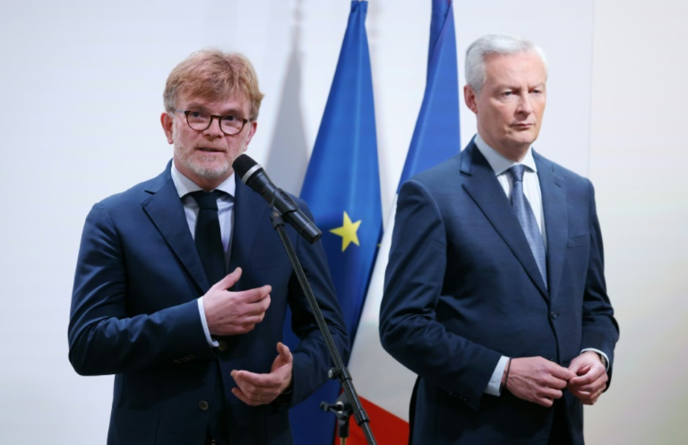 Le ministre de l'Agriculture Marc Fesneau (à gauche) et le ministre de l'Économie Bruno Le Maire à Paris, le 26 janvier 2024 © Thomas SAMSON