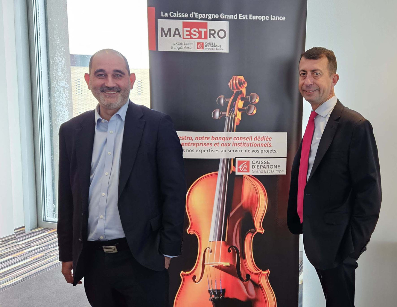 © CEGEE Stéphane Godard, directeur de la nouvelle banque conseil Maestro et Olivier Vimard, membre du directoire de la CEGEE en charge de la Banque des décideurs en région. 