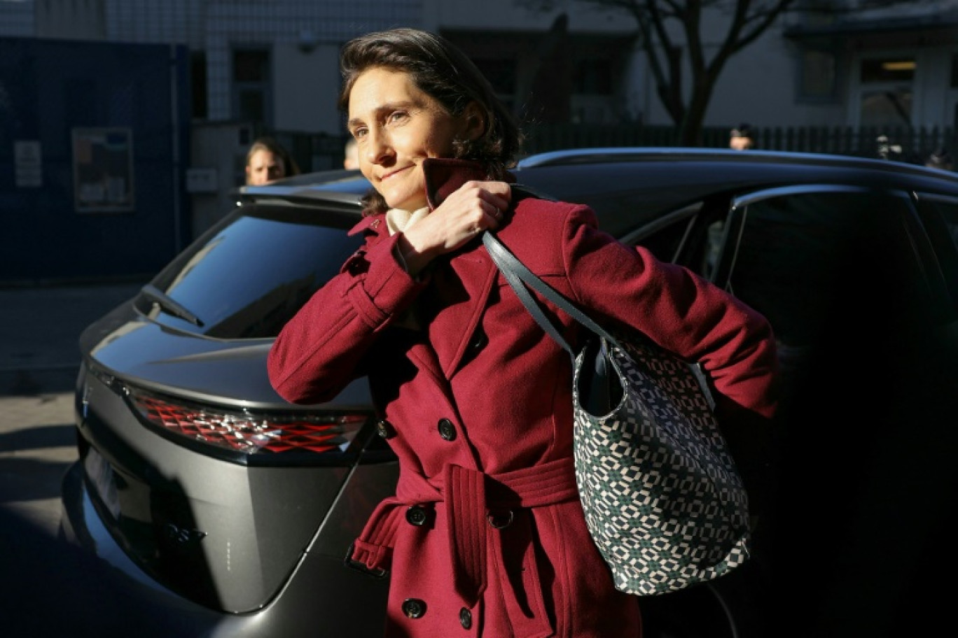 La ministre de l'Éducation, des Sports et des Jeux Olympiques, Amélie Oudéa-Castéra arrive à l'école publique Littré, le 16 janvier 2024 à Paris © Thomas SAMSON