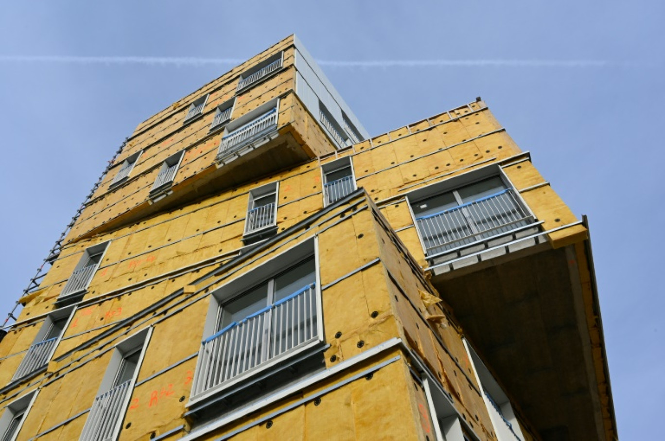 Isolation des façades d'un immeuble en construction à Rennes (Ille-et-Vilaine), le 20 novembre 2019 © Damien MEYER