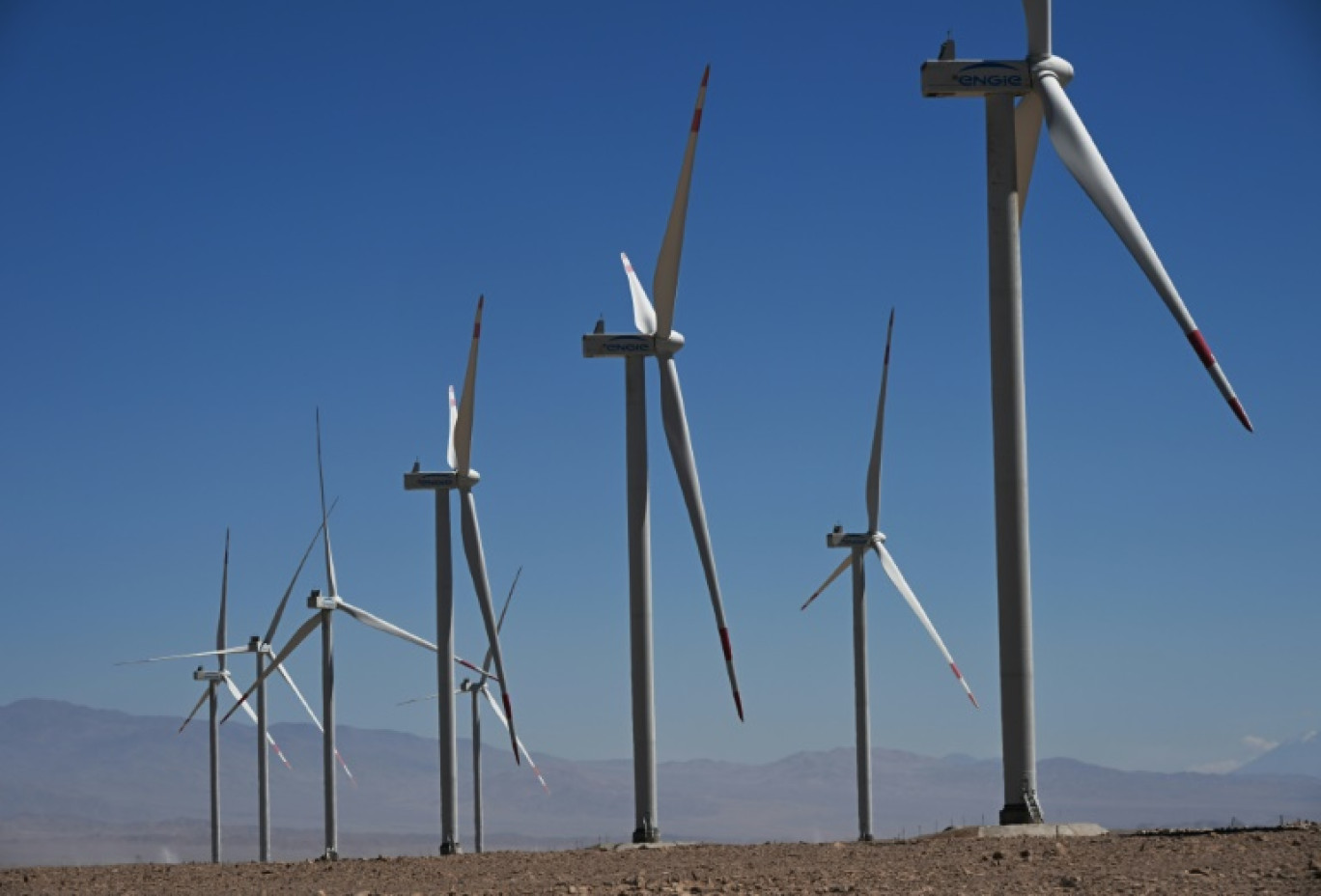 Un parc éolien appartenant au groupe français Engie dans la région d'Antofagasta, le 23 janvier 2024 au Chili © RODRIGO ARANGUA