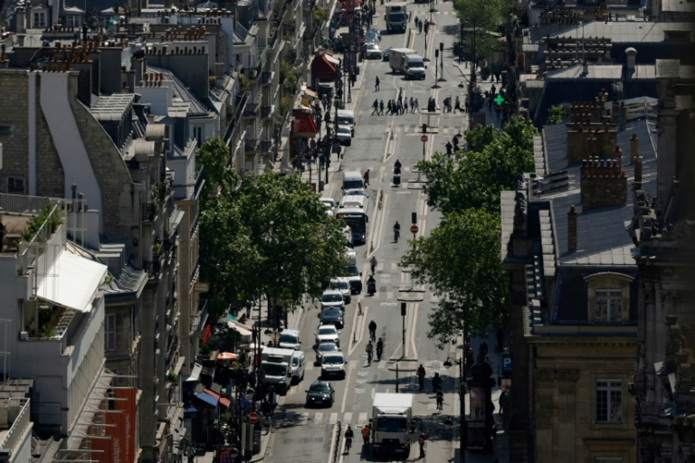 La rue de Rivoli, le 17 mai 2023 à Paris © Geoffroy VAN DER HASSELT