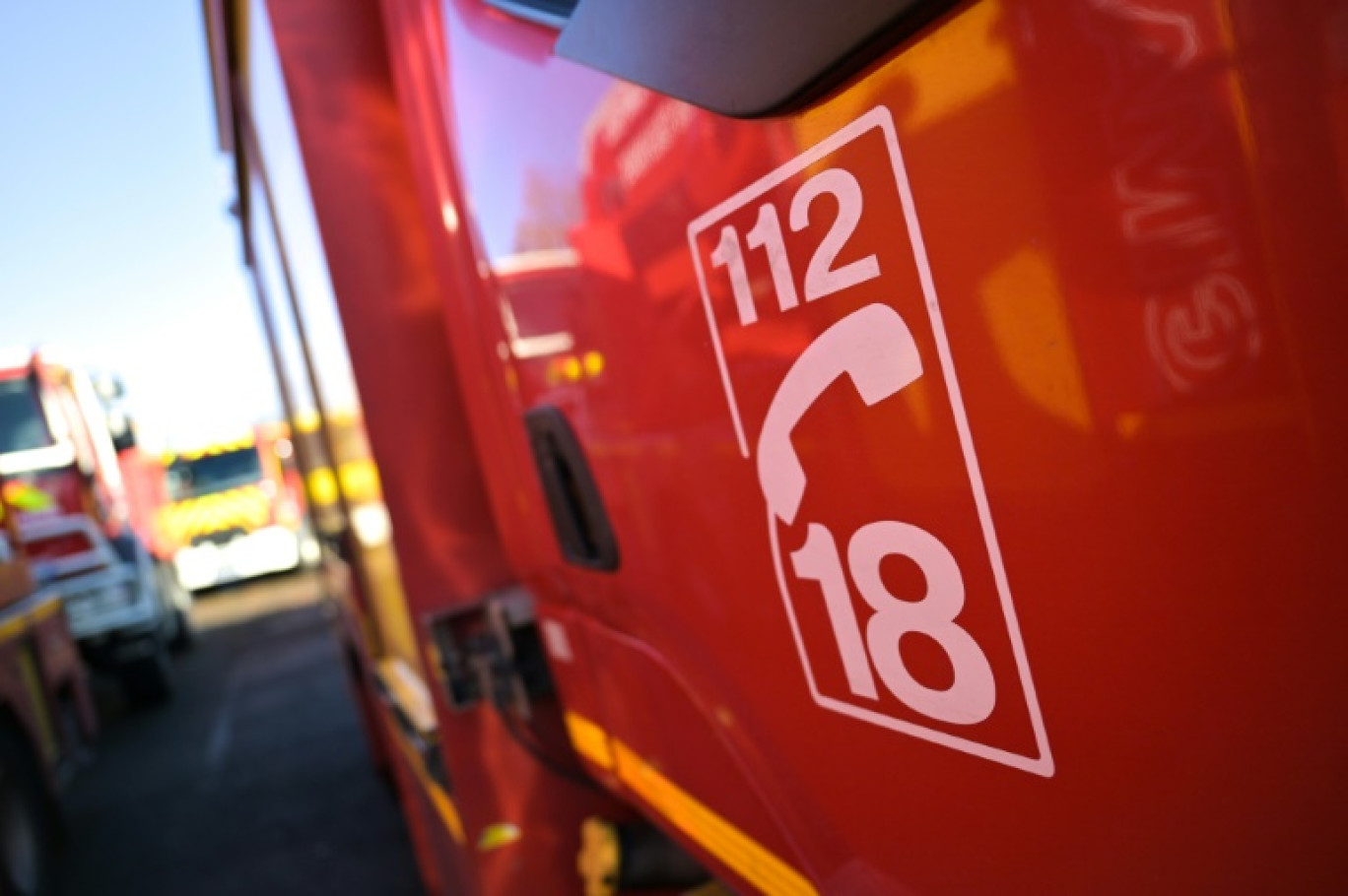 Trois personnes sont décédées lundi dans un accident de la route, fauchées par une voiture à Steenbecque, département du Nord © Lou Benoist