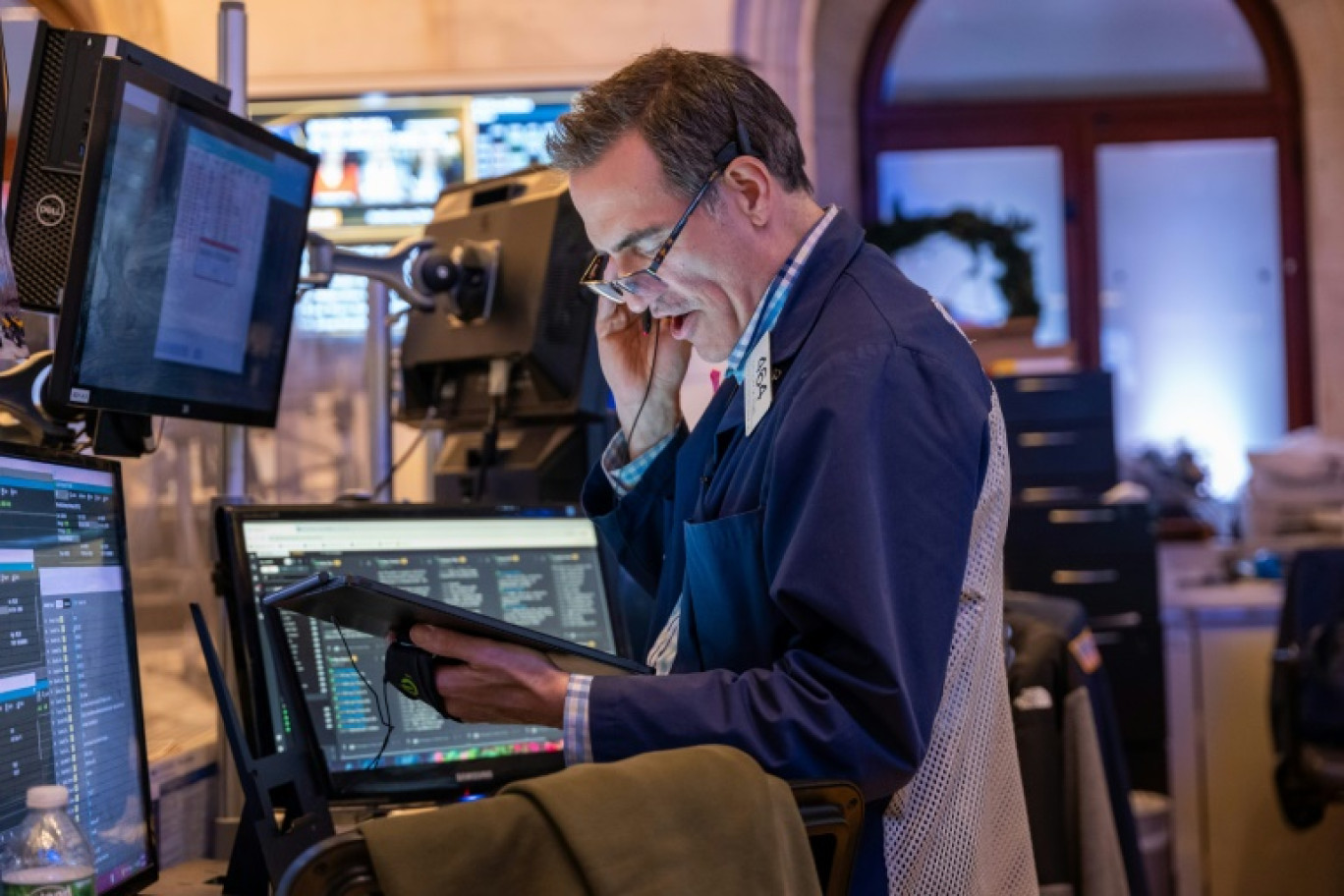 Un opérateur du New York Stock Exchange © SPENCER PLATT