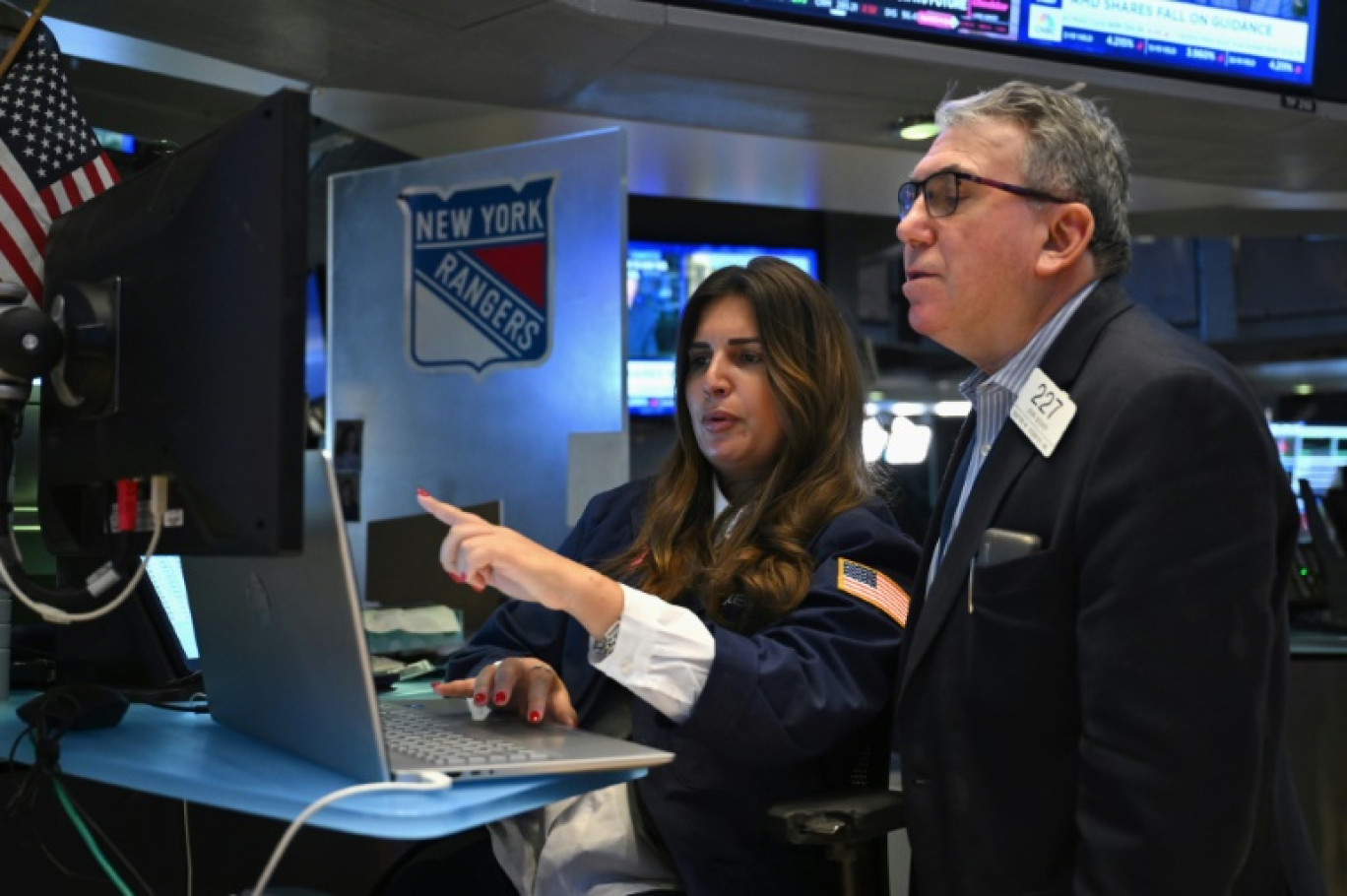 Des opérateurs du New York Stock Exchange © ANGELA WEISS