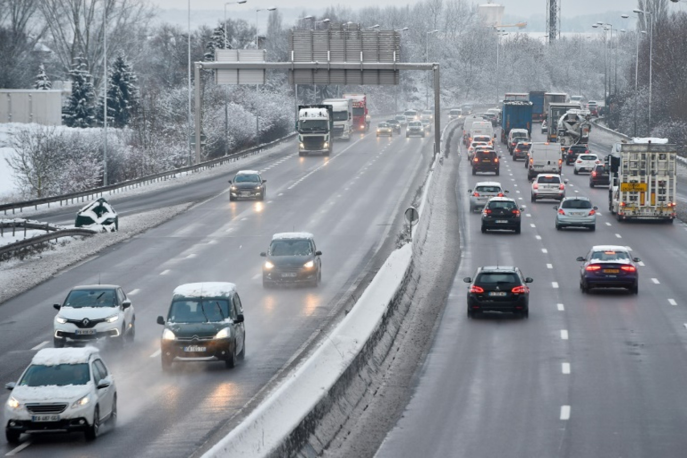 Des conducteurs transitent sur l'autoroute A31 entre Metz et le Luxembourg, le 31 janvier 2019 à Talange, en Moselle © JEAN-CHRISTOPHE VERHAEGEN