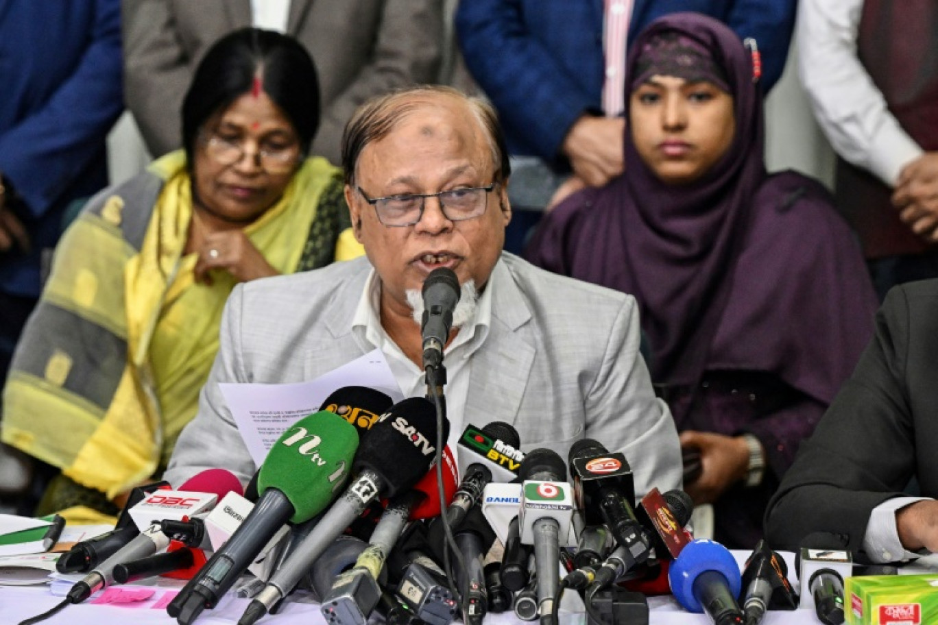 A.K.M Saiful Majid, chairman of the Grameen Bank, speaks during a news conference to confirm that founder and Nobel peace laureate Muhammad Yunus has been ousted from two other businesses he founded © MUNIR UZ ZAMAN