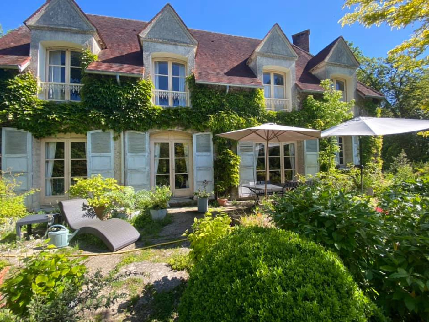 Depuis plus de 30 ans, Le Jardin Français héberge, nourrit et forme des bénévoles français et étrangers, en échange de cinq heures de travail par jour. (c)Le Jardin Français