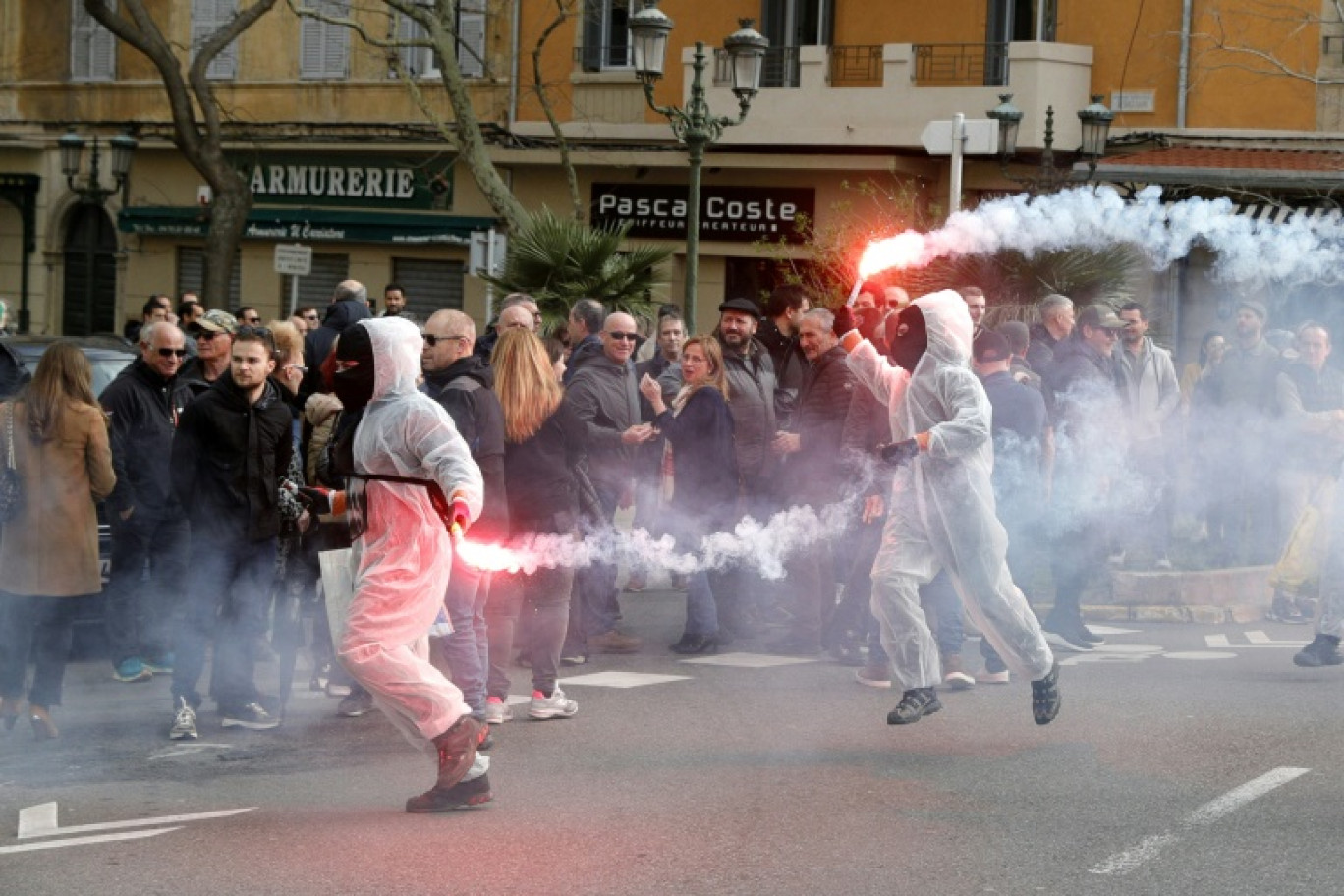 Manifestation nationaliste "pour les droits du peuple corse" et le retour dans l'île de deux nationalistes mis en examen, le 2 mars 2024 à Bastia © Pascal POCHARD-CASABIANCA