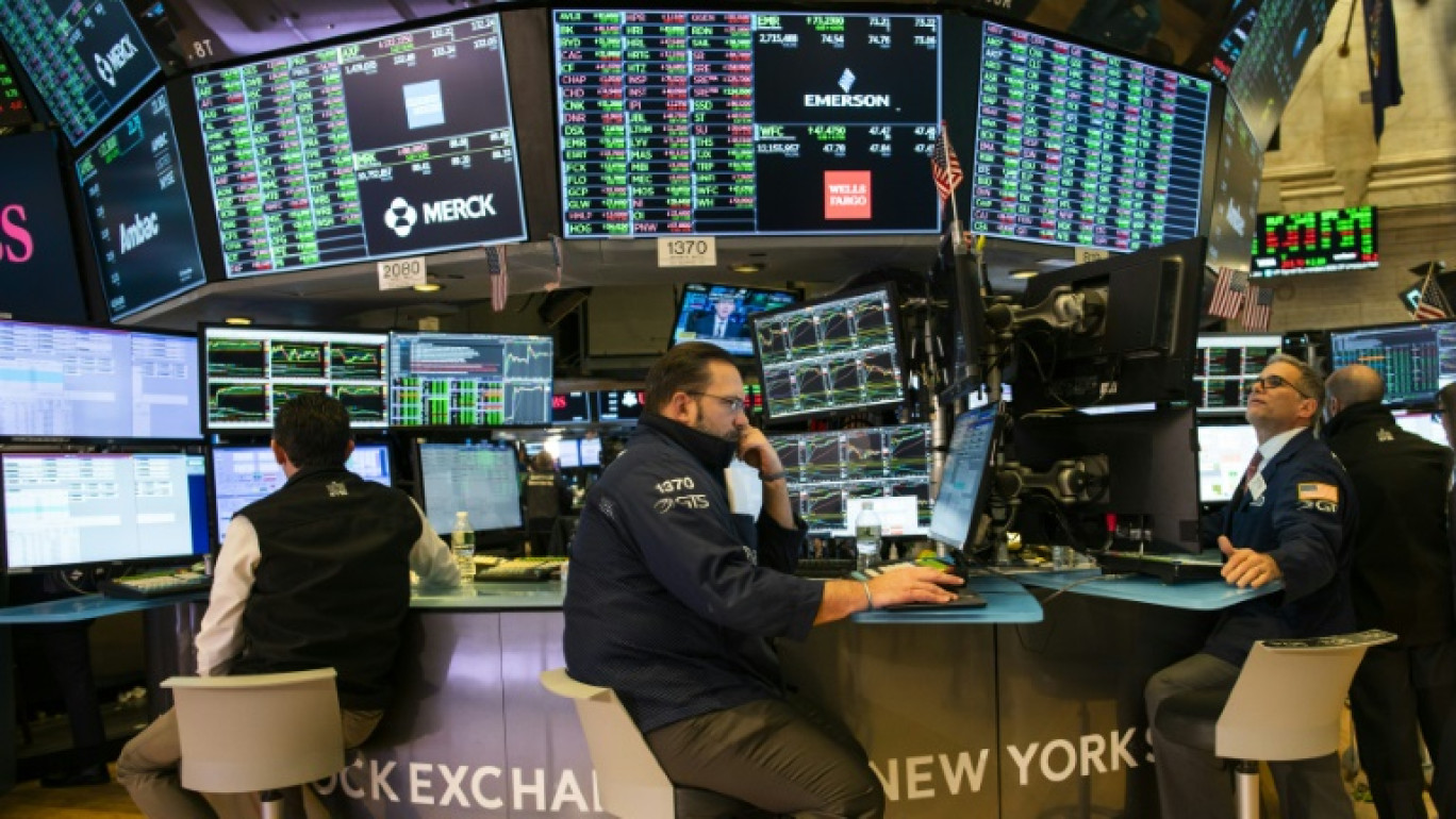 Des opérateurs du New York Stock Exchange © EDUARDO MUNOZ ALVAREZ