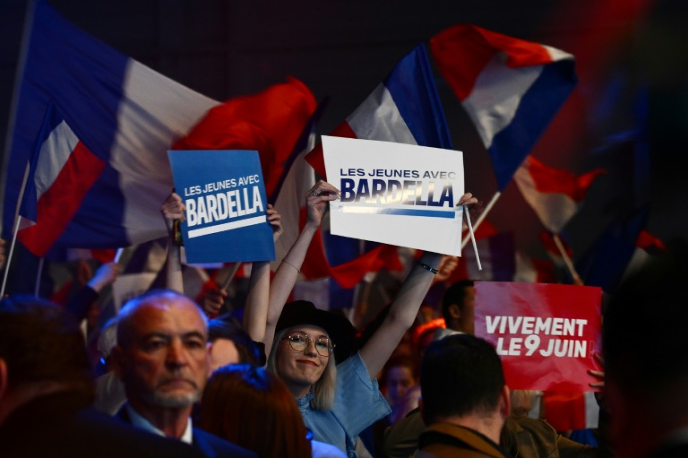 Des militants du Rassemblement national lors d'un meeting en vue des élections européennes, à Marseille, le 3 mars 2024 © CHRISTOPHE SIMON