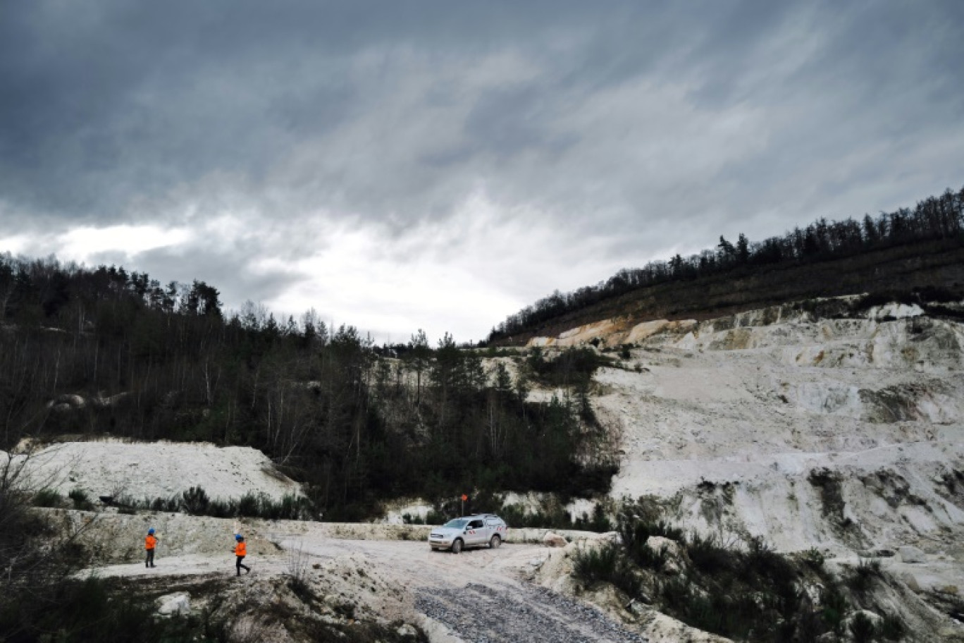 Site de la mine de kaolin du groupe Imerys le 17 janvier 2024, à Echassières, dans l'Allier, où l'entreprise veut extraire du lithium destiné aux batteries des voitures électriques © OLIVIER CHASSIGNOLE