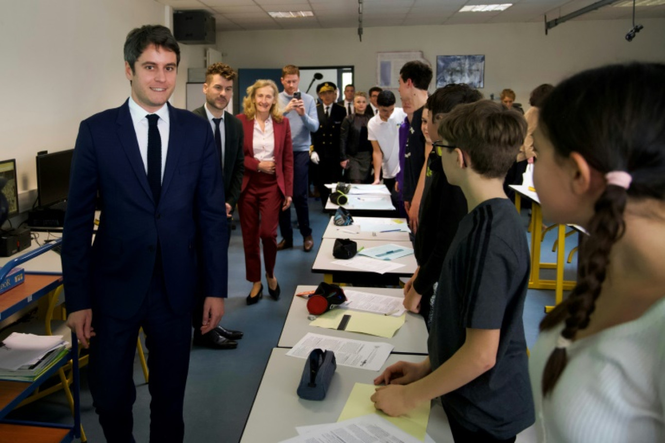 La ministre de l'Education Nicole Belloubet et le Premier ministre Gabriel Attal dans un collège à Chartres (Eure-et-Loir) le 14 mars 2024 © GUILLAUME SOUVANT