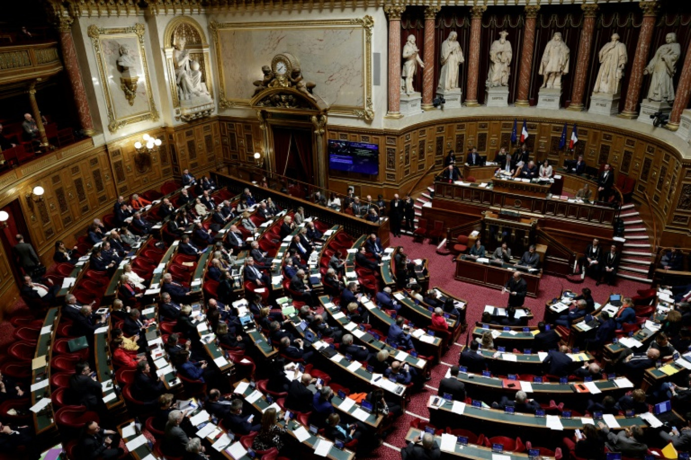 Les sénateurs en session, le 28 février 2024 à Paris © STEPHANE DE SAKUTIN