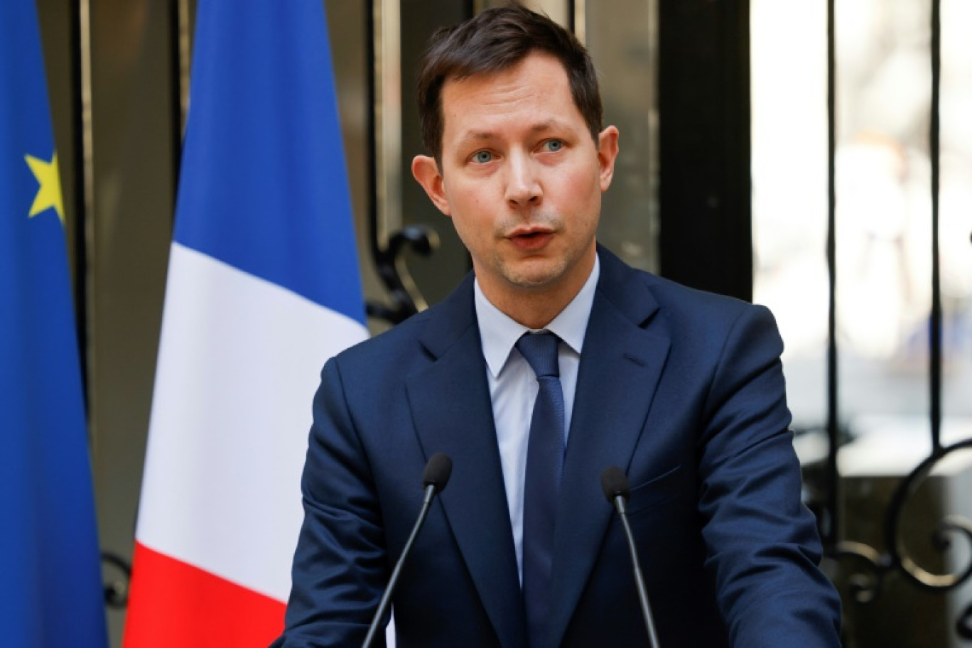 Le député au Parlement européen et tête de liste des Républicains François-Xavier Bellamy lors d'un meeting à Aubervilliers, en Seine-Saint-Denis, le 23 mars 2024 © Dimitar DILKOFF