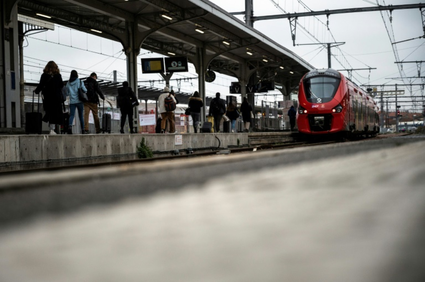 La mise en place d'un "passe rail" estival réservé aux jeunes ne pourra avoir lieu cette année comme l'avait promis le président Emmanuel Macron © Lionel BONAVENTURE