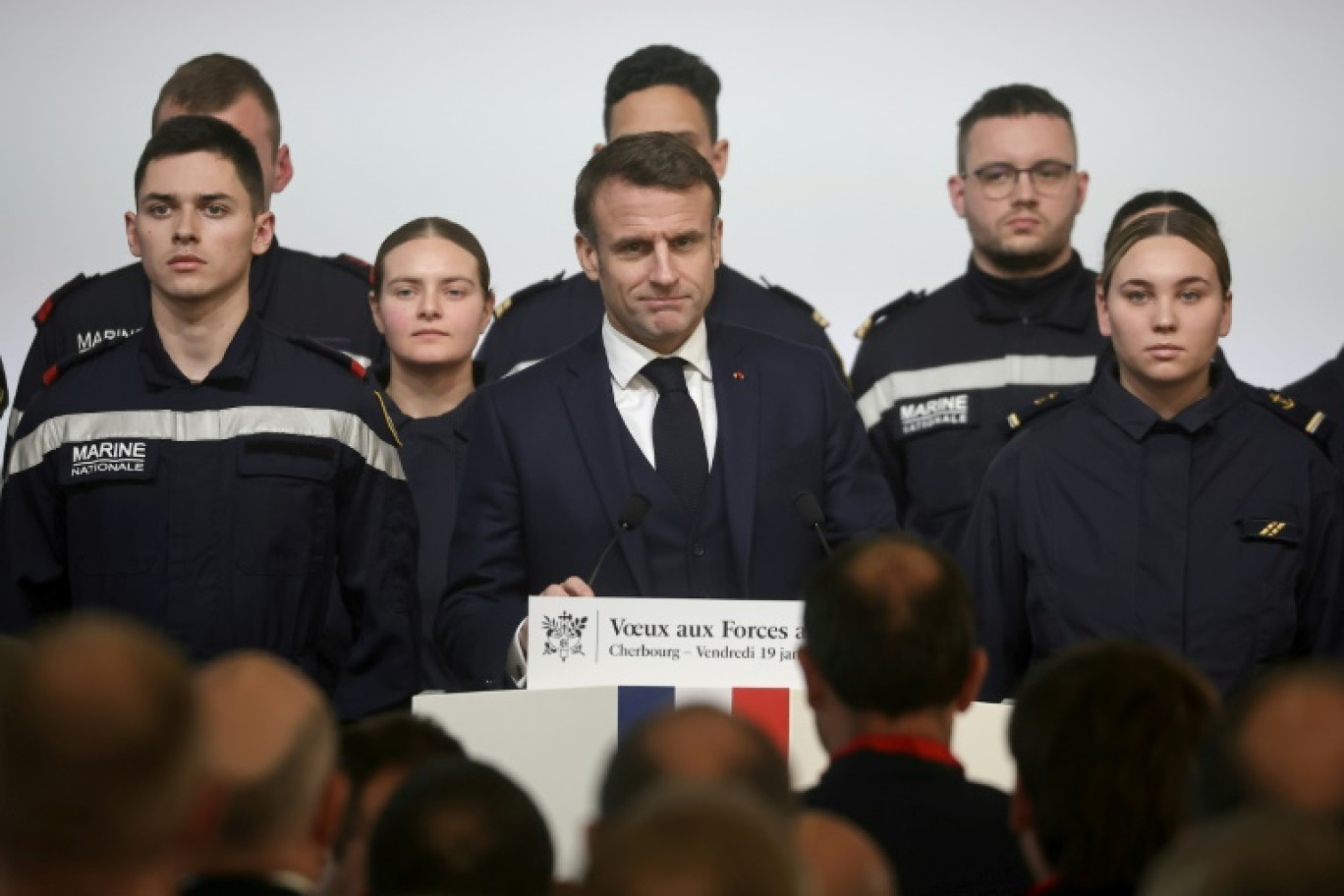 Le président Emmanuel Macron accueille son homologue ukrainien Volodymyr Zelensky à l'Elysée à Paris, le 16 février 2024 © Dimitar DILKOFF