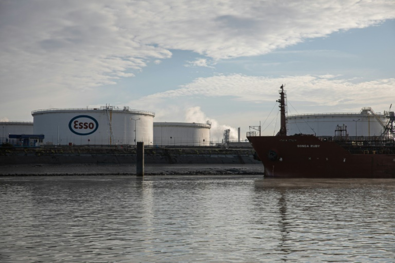 Le site ExxonMobil, à Port-Jérôme-sur-Seine en Seine-Maritime le 12 octobre 2022 © LOU BENOIST