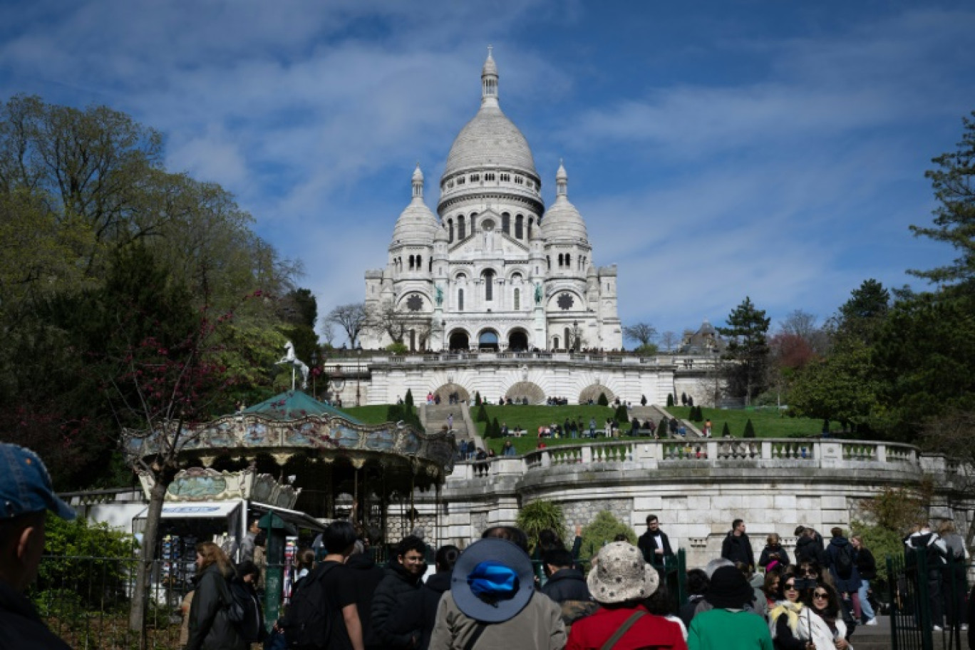 La mairie de Paris entend bien "reprendre possession du terrain" situé au sommet de la butte Montmartre et occupé sans titre par un club de pétanque © MIGUEL MEDINA