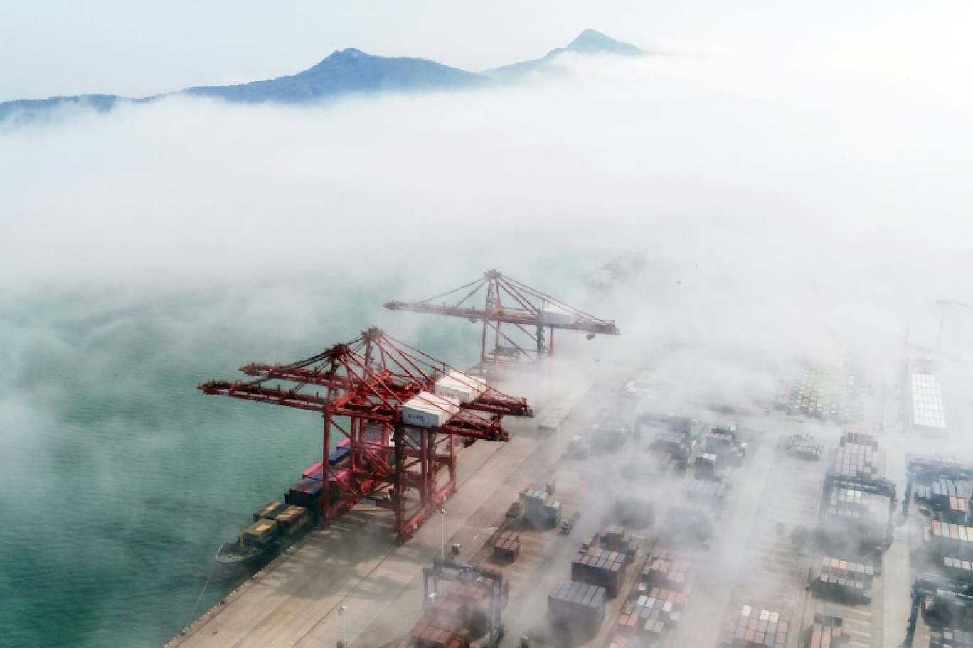 Le port de Lianyungang, dans la province chinoise du Jiangsu, le 12 avril 2024 © STR