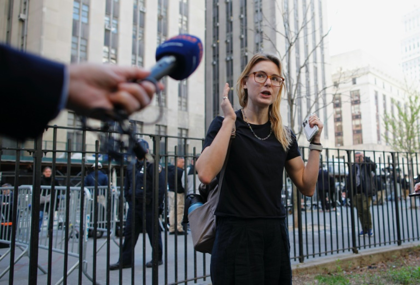 Kara McGee, jurée potentielle recalée, à New York le 16 avril 2024 © Kena Betancur