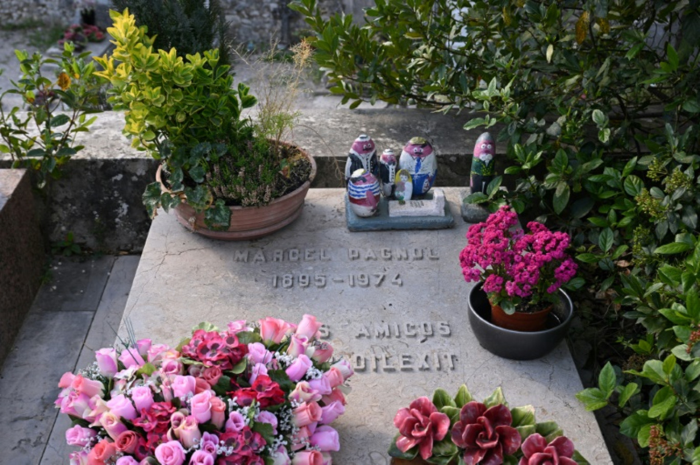 La tombe de Marcel Pagnol au cimetière de La Treille, le 16 avril 2024 à Marseille © Nicolas TUCAT