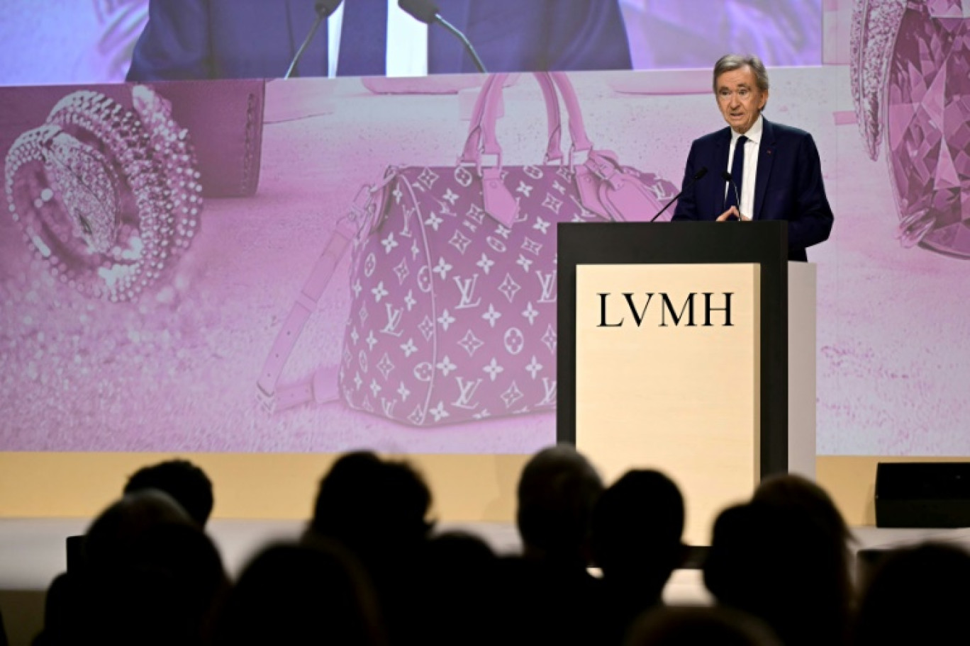 Bernard Arnault, PDG de LVMH, lors de l'assemblée générale du groupe à Paris, le 18 avril 2024 © Miguel MEDINA