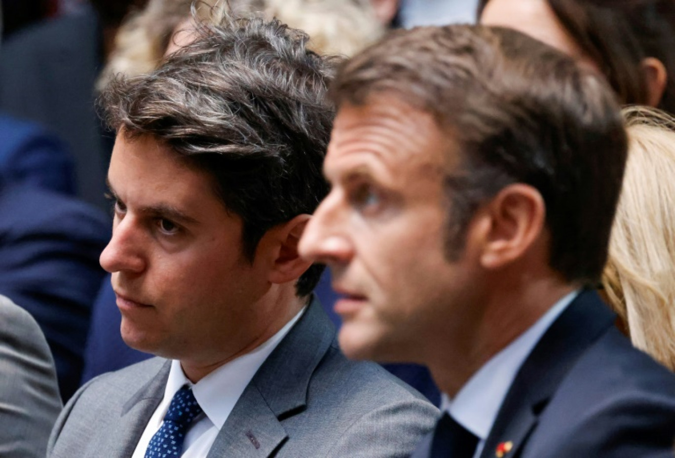 Le président Emmanuel Macron (d) et le Premier ministre Gabriel Attal, le 15 avril 2024 à Paris © Ludovic MARIN