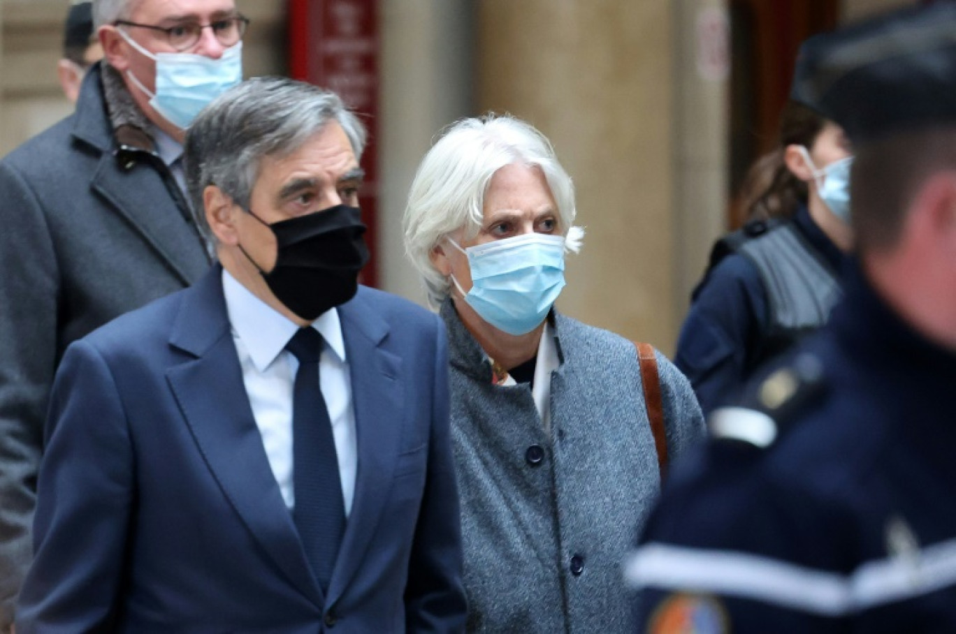 Pénélope Fillon, à côté de son mari l'ex-Premier ministre François Fillon, lors de leur procès en appel, à Paris, le 15 novembre 2021 © Thomas COEX