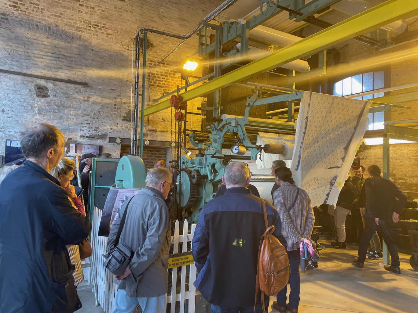 L'association Bleu de Cocagne présentait à Amiens, sur le site Cosserat, lors des journées européennes des métiers d'art la machine qui produit les célèbres toiles de Jouy.