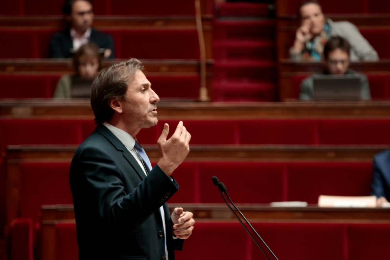 Le député du Parti socialiste Jérôme Guedj à l'Assemblée nationale à Paris, le 21 novembre 2022 © Geoffroy VAN DER HASSELT