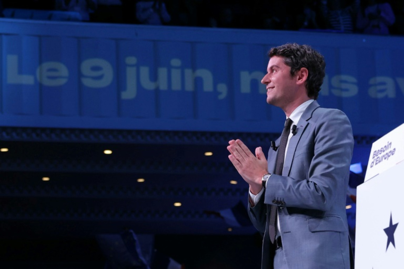 Le Premier ministre Gabriel Attal lors d'un meeting de campagne de Renaissance pour les européennes, le 7 mai 2024 à Paris © Thomas SAMSON