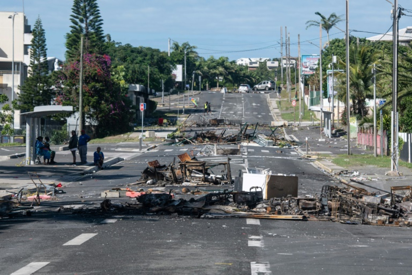 Un Caldoche est mort et deux autres hommes ont été blessés samedi en Nouvelle-Calédonie dans un échange de coups de feu sur un barrage érigé par des Kanak dans le nord de la grande île, a-t-on appris de sources proches du dossier © Delphine Mayeur