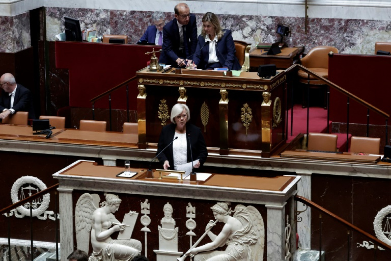 La ministre du Travail, de la Santé et des Solidarités, Catherine Vautrin, à l'Assemblée nationale à Paris, le 27 mai 2024 © STEPHANE DE SAKUTIN