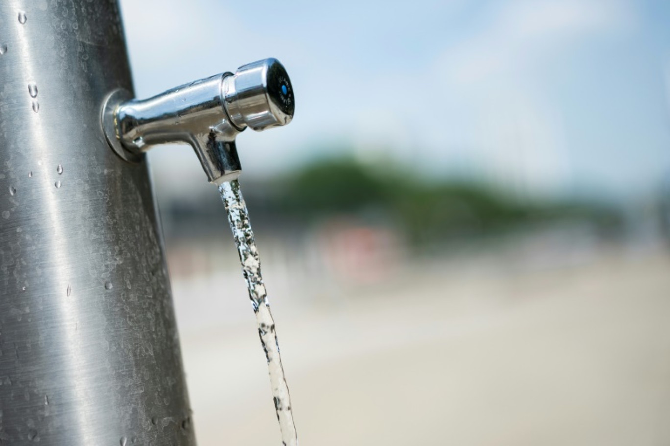 La consommation d'eau a baissé de 3% à 4% en 2023 en France, résultat notamment des efforts de sobriété des entreprises et des particuliers © Kenzo TRIBOUILLARD