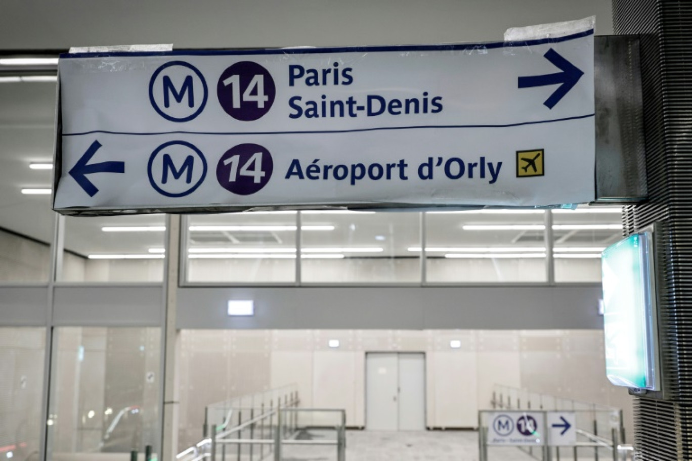 La ligne 14, automatique, sera une artère vitale des transports pour traverser Paris du nord au sud pendant les Jeux olympiques © STEPHANE DE SAKUTIN