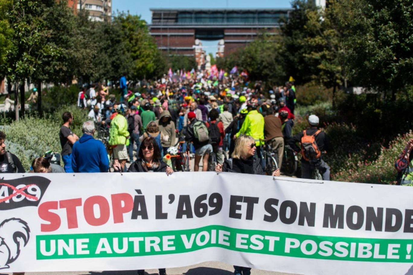 Manifestation contre le projet d'autoroute A69 entre Toulouse et Castres le 21 avril 2024 à Toulouse © Matthieu RONDEL