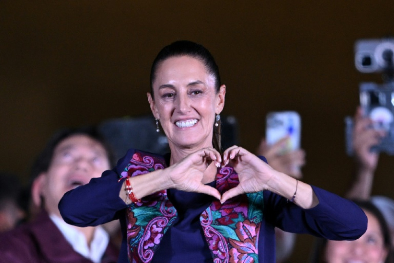 La présidente élue du Mexique, Claudia Sheinbaum, fête sa victoire électorale  le 3 juin 2024 à Mexico © CARL DE SOUZA