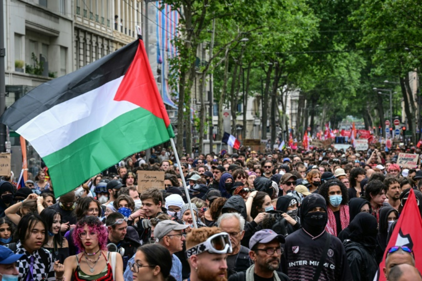 Manifestation contre l'extrême droite à Lyon, le 16 juin 2024 dans le Rhône © OLIVIER CHASSIGNOLE