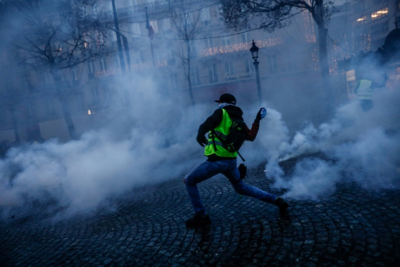 Le parquet de Paris a requis un non-lieu pour un major de CRS mis en cause pour un tir d'une grenade dont l'explosion a mutilé un "gilet jaune" en novembre 2018 © Sameer Al-DOUMY