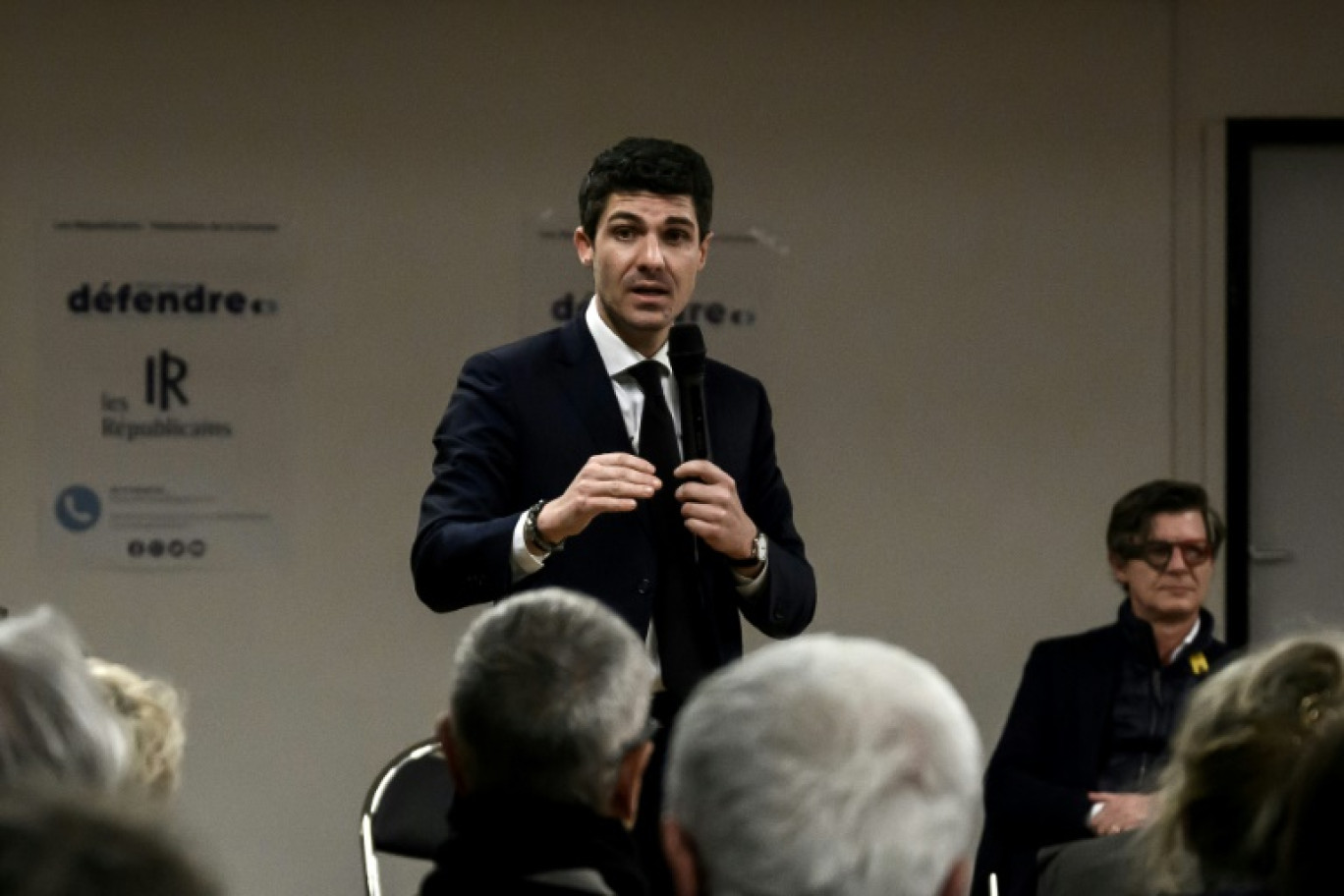 Le député désormais ex-Les Républicains Aurélien Pradié, lors d'une réunion publique à Pessac (Gironde), le 24 février 2023 © Philippe LOPEZ