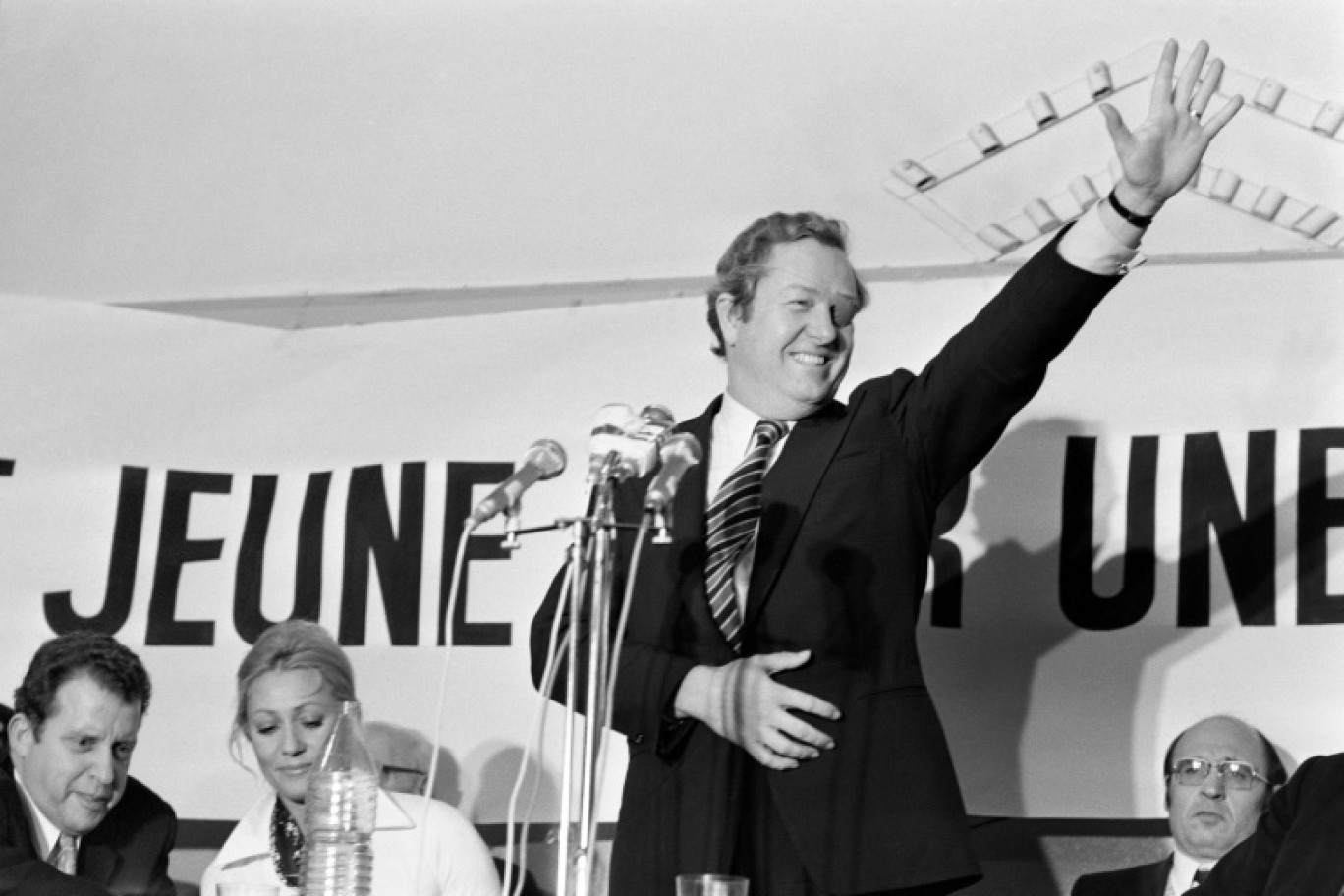 Le candidat du Front national à l'élection présidentielle de 1974 Jean-Marie Le Pen lors d'un meeting le 3 mai 1974 à Paris © -