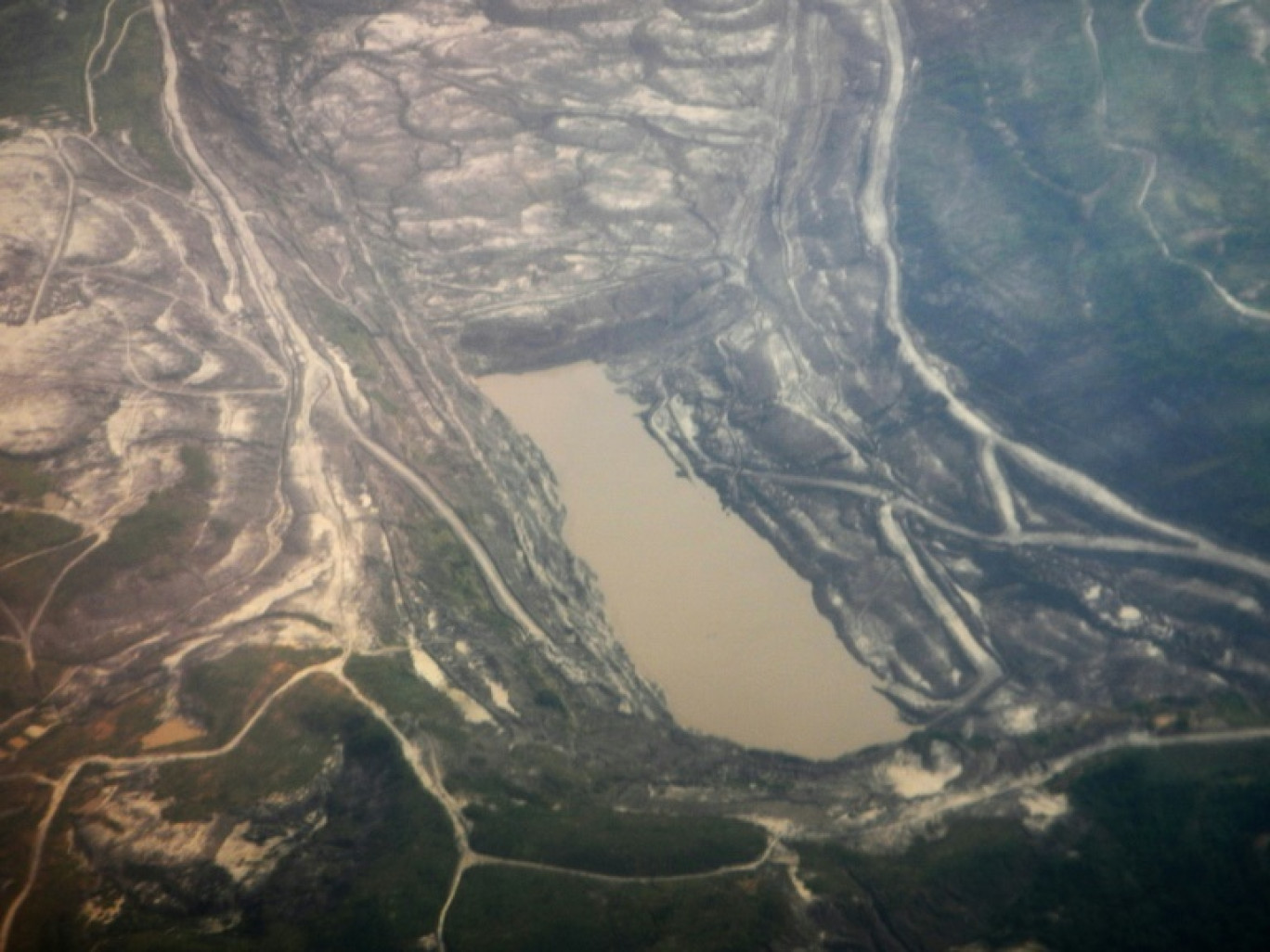 Une mine de charbon à ciel ouvert à Samarinda dans le Kalimantan oriental en Indonésie, le 4 décembre 2013 © BAY ISMOYO