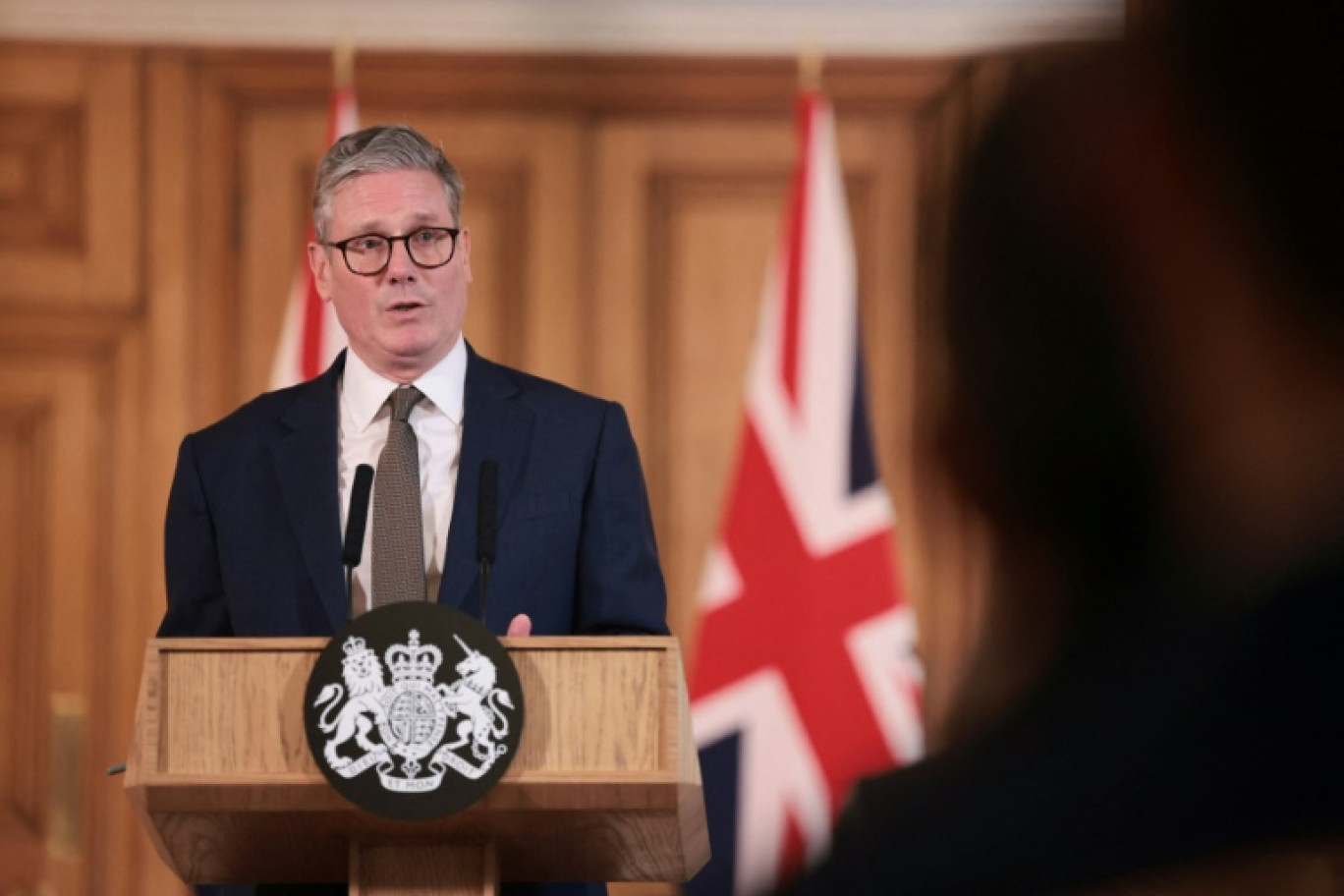 Le Premier ministre britannique Keir Starmer lors d'une conférence de presse à Downing Street, à Londres, le 6 juillet 2024 © Claudia Greco