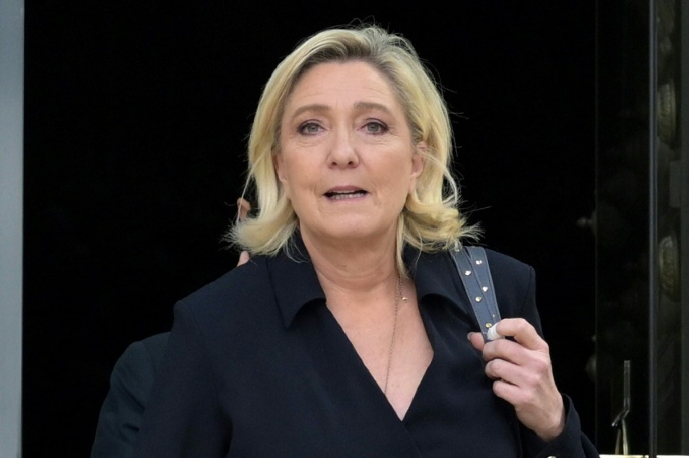 Marine Le Pen à la sortie de l'Assemblée nationale, le 10 juillet 2024 à Paris © Bertrand GUAY