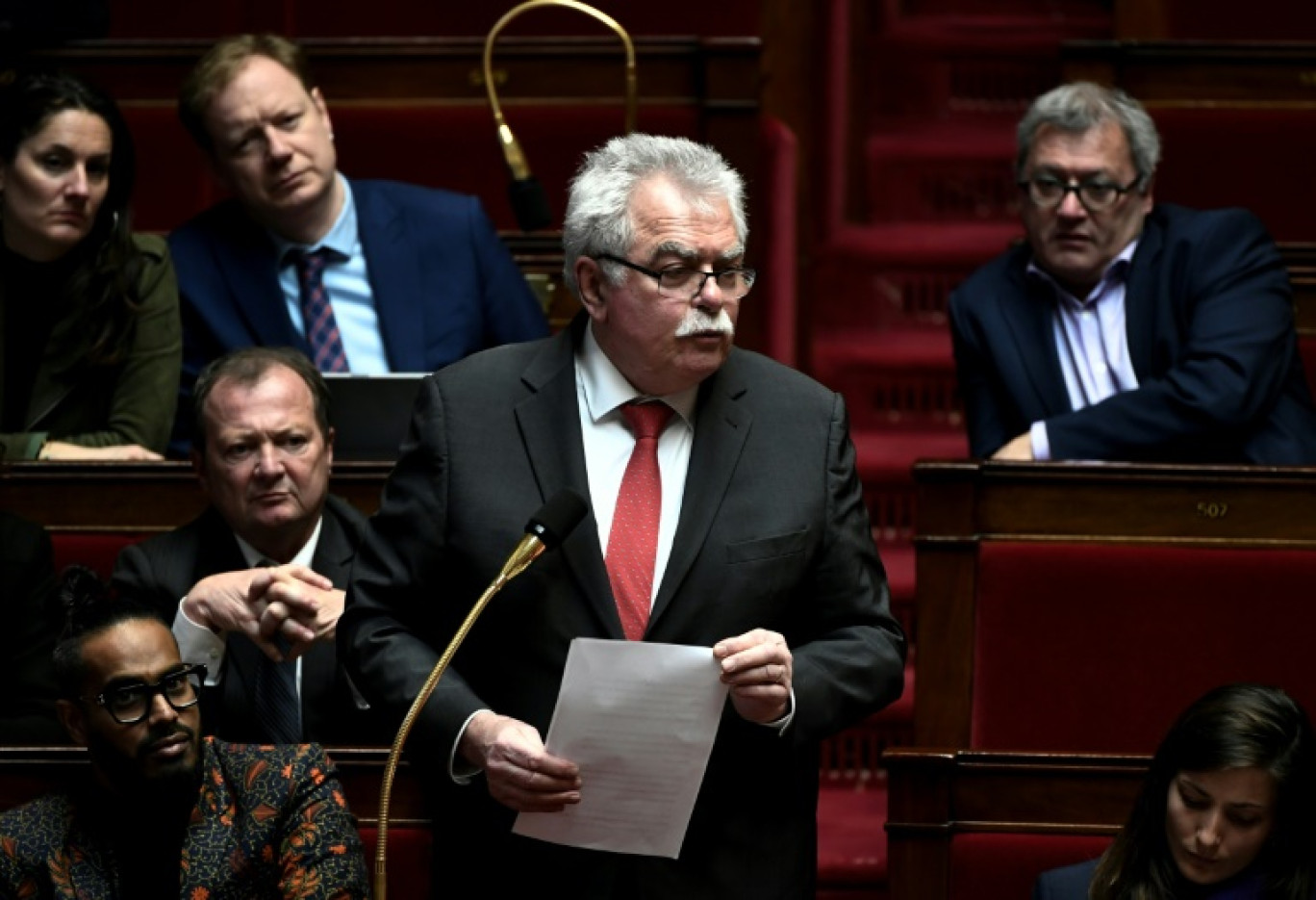 André Chassaigne Lors des questions au gouvernement à l'Assemblée nationale le 27 février 2024 © STEPHANE DE SAKUTIN