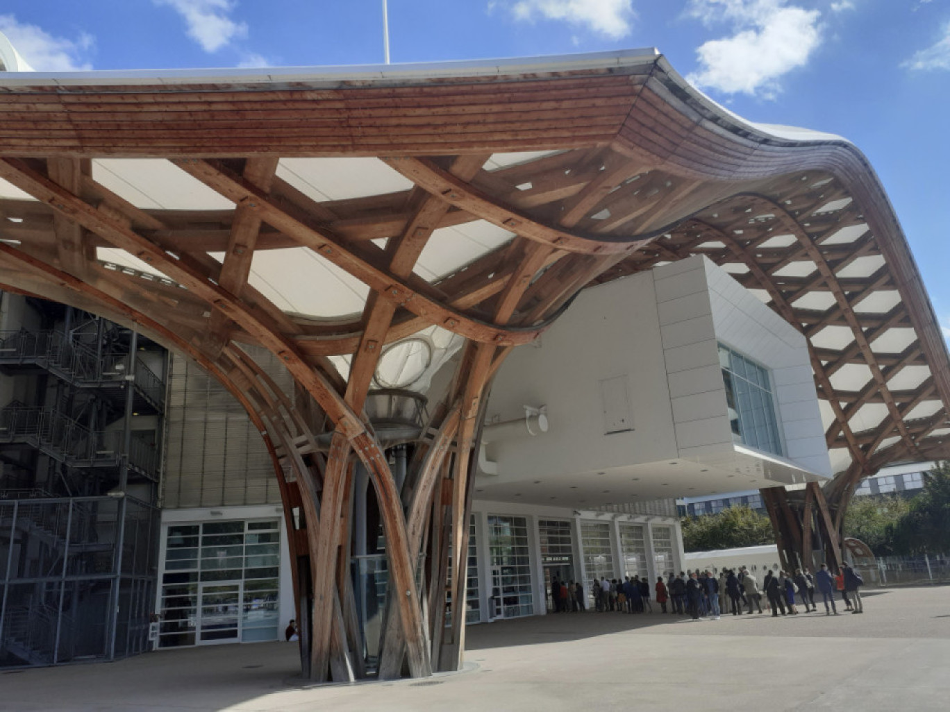 Découvrir le Centre-Pompidou Metz sous des facettes inattendues. 