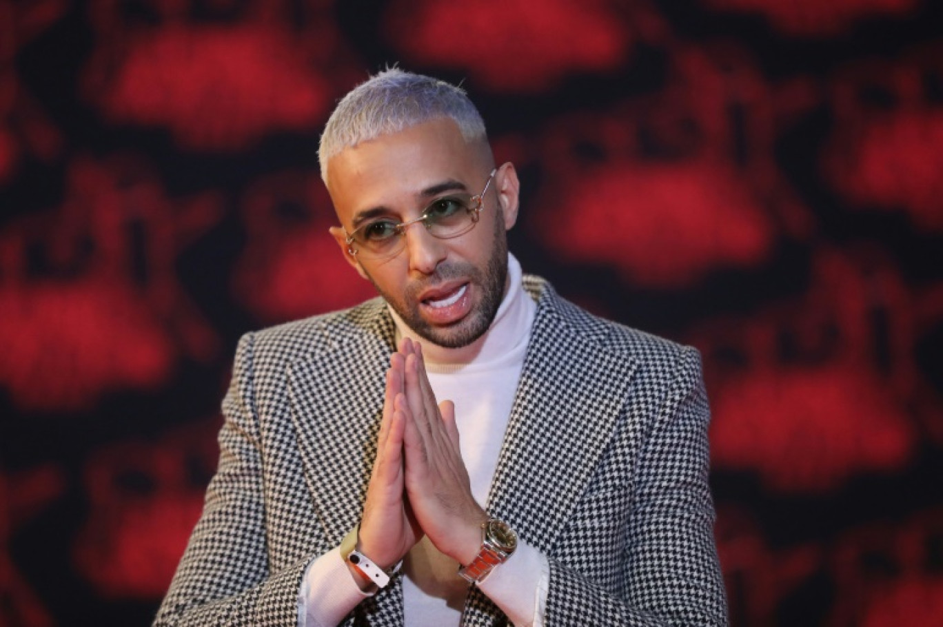 Le rappeur français Nabil Arlabelek alias "Naps" pose sur le tapis rouge avant la 23e cérémonie des NRJ Music Awards au Palais des Festivals de Cannes, le 20 novembre 2021 © Valery HACHE