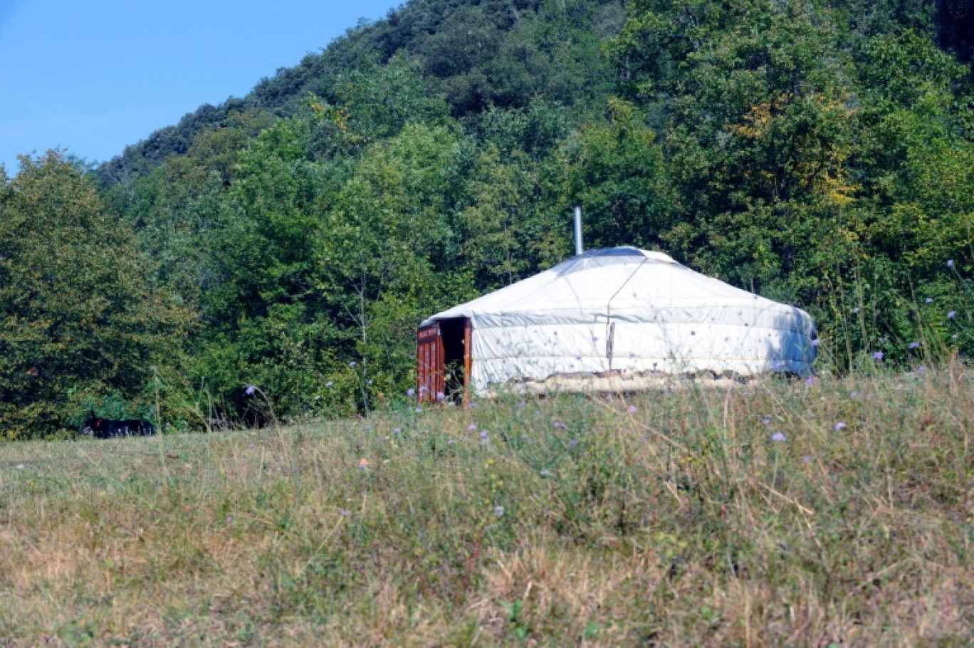 Vivre en yourte ou en caravane permet de limiter le coût du logement à quelques milliers d'euros © REMY GABALDA